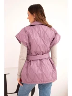 Dámska prešívaná vesta s opaskom a širokým golierom tmavoružová