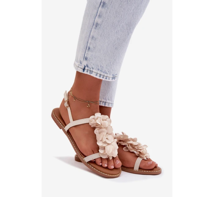Dámské ploché sandály s ozdobnými květinami model 21961023 - Boto