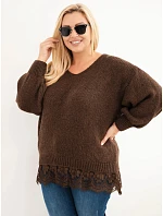 Dámský svetr Plus Size s krajkovým spodkem hnědý
