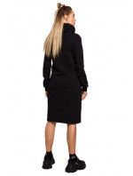 model 18003574 Pletené šaty s vysokým límcem černé - Moe