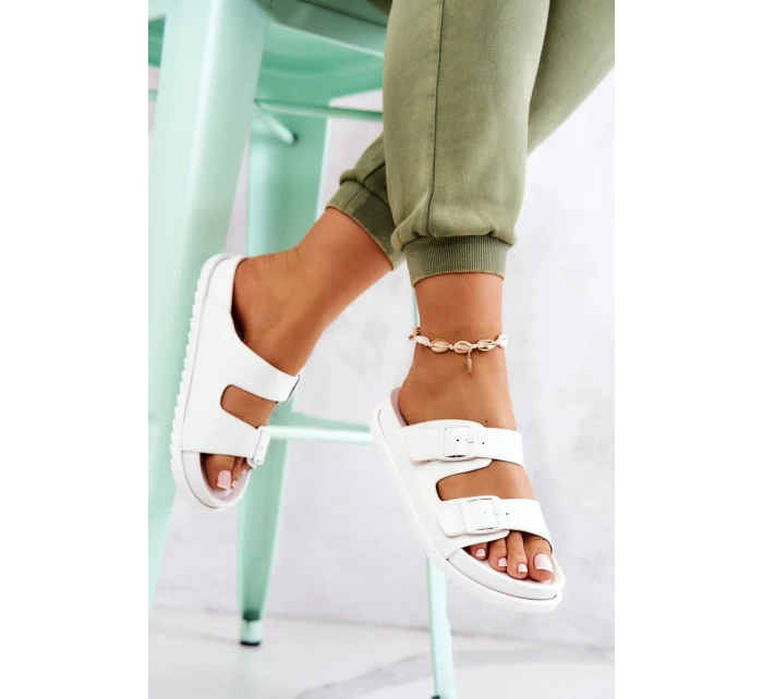 Gumové pantofle se sponou Bíle Corina Gumové pantofle se sponou Bíle Corina