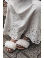 Dětské sandálky na suchý zip s kožíškem Bílé model 21663002 - Boto