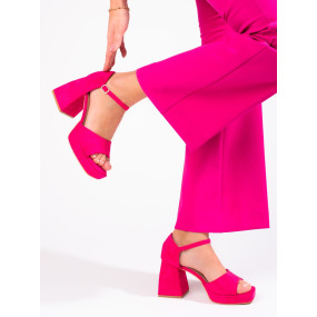 Originálne dámske ružové sandále