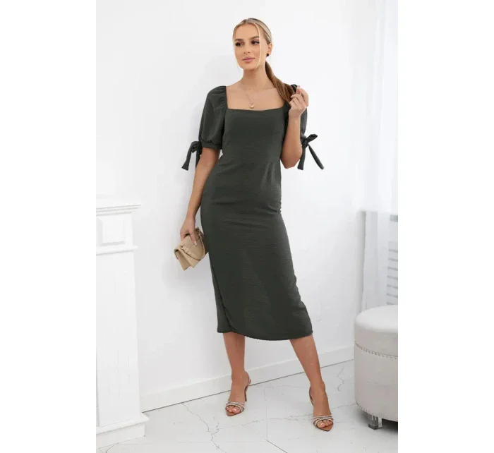 Šaty s viazanými rukávmi khaki Šaty s viazanými rukávmi khaki