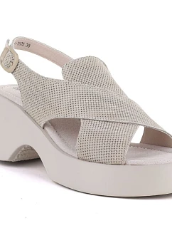 Dámske kožené sandále na platforme béžovej farby S.Barski 7005