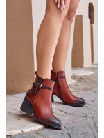 Dámské boty na podpatku s a páskem hnědé model 21674038 - Boto