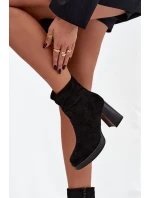 Dámské kotníkové boty na černé model 21744730 - Boto Dámské kotníkové boty na černé model 21744730 - Boto