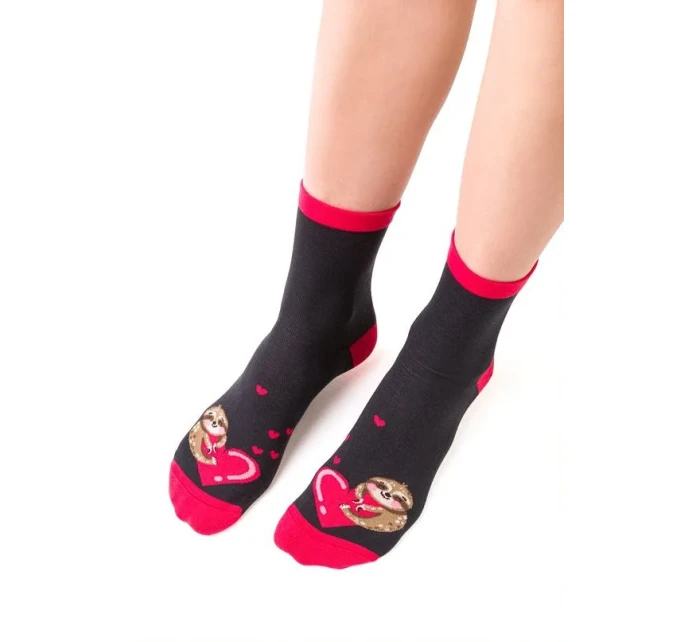 Dámské ponožky model 14559108 Srdce - Steven Dámské ponožky model 14559108 Srdce - Steven