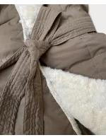 Béžová dámská bunda kožešinou se stojáčkem model 21247726 - J.STYLE