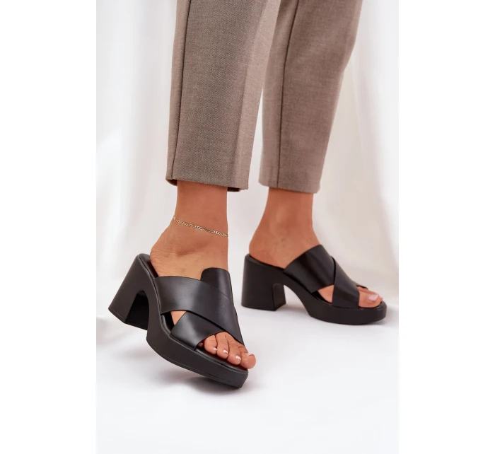 Lekkie Klapki Na Słupku Z Eko Skóry Czarne Kacaria Lekkie Klapki Na Słupku Z Eko Skóry Czarne Kacaria