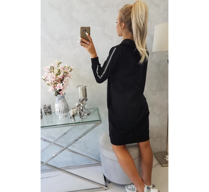 Šaty s reflexnou potlačou čierne