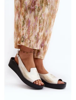 Dámské kožené sandály na tlusté podrážce zlatý model 21646330 - Zazoo