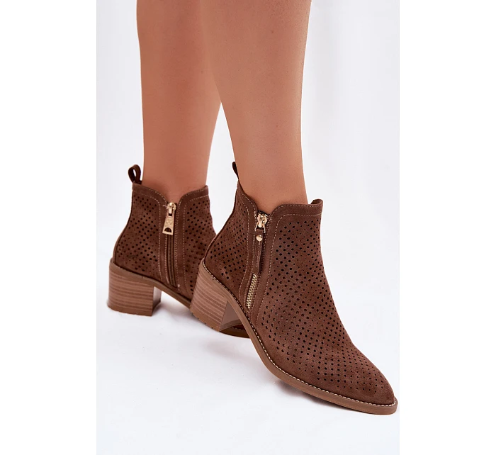 Dámské perforované kotníkové boty model 22100109 Hnědé - VINCEZA