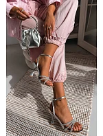 Sandále na podpätku model 226507 Krok vo veľkom štýle Sandále na podpätku model 226507 Krok vo veľkom štýle