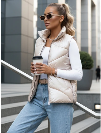 Dámska prešívaná vesta so stojačikom béžová FashionStreet TY3476