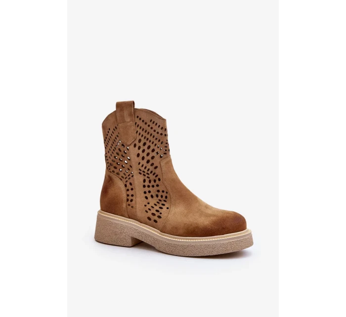 Zazoo Semišové dámské boty na plochém podpatku, prolamované, béžová Zazoo Semišové dámské boty na plochém podpatku, prolamované, béžová
