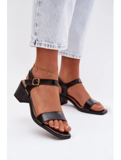 Sandále na podpätku model 225113 Krok vo veľkom štýle