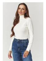 Model role 219741 Makadamia