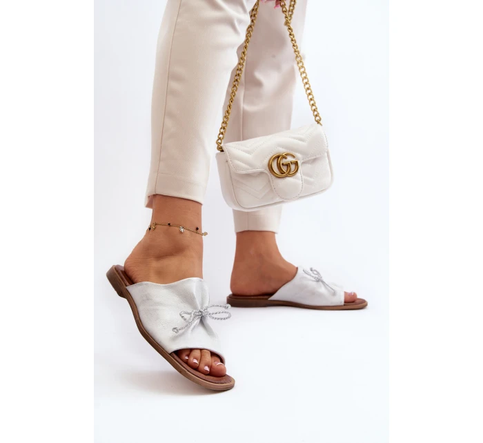 Kožené dámské žabky model 21646105 stříbrné - Zazoo