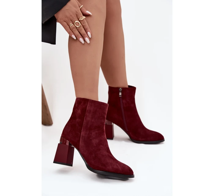 Botki Damskie Z Naturalnego Zamszu Na Słupku Ocieplane D&A CR52-718 Bordowe Botki Damskie Z Naturalnego Zamszu Na Słupku Ocieplane D&A CR52-718 Bordowe
