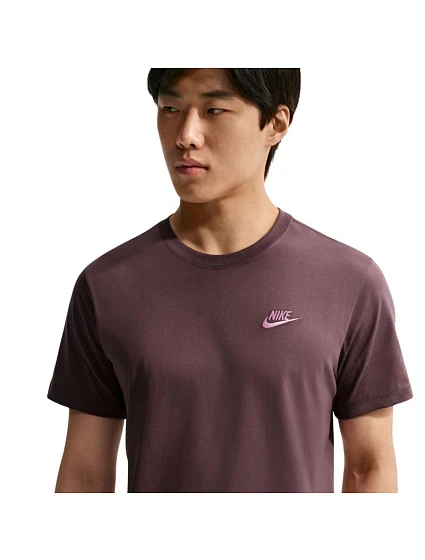 Pánské tričko Club Tee brown model 22219507 - NIKE Pánské tričko Club Tee brown model 22219507 - NIKE