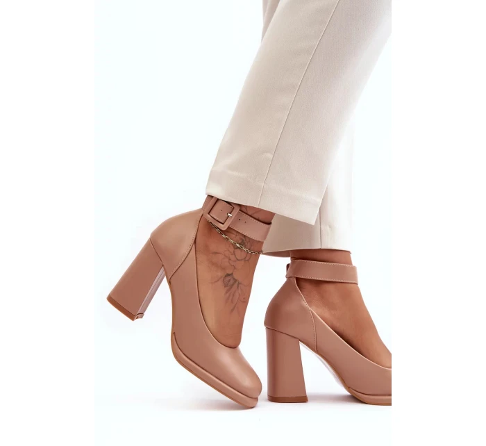 Lodičky na vysokom podpätku so sponou, béžové Idovana Lodičky na vysokom podpätku so sponou, béžové Idovana