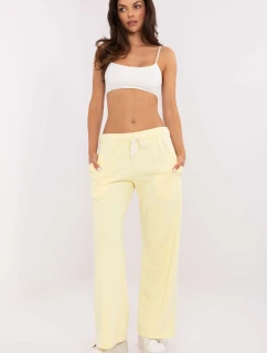 Tepláky model 215573 Relevantnosť