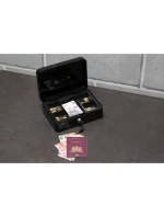 NA  BLACK + model 21833808