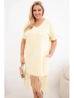 Dámské bavlněné šaty s výstřihem do V a třásněmi na spodním model 22036061 žlutá - K-Fashion