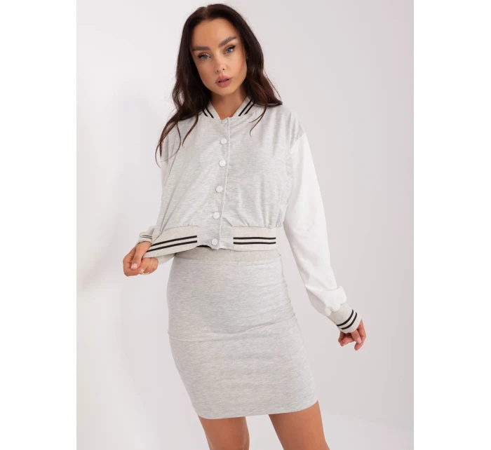 Súprava EM KMPL 823.84P svetlo šedá Súprava EM KMPL 823.84P svetlo šedá