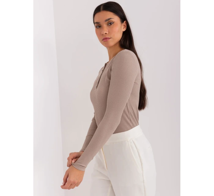 Bluzka RV BZ model 19077456 ciemny bezowy - FPrice Bluzka RV BZ model 19077456 ciemny bezowy - FPrice