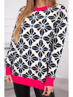 Sveter s geometrickým motívom biely