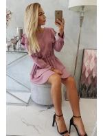 Dámske šaty s vertikálnymi volánmi 16095 tmavo ružové - Kesi