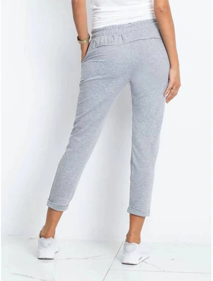 Šedé dámské látkové kalhoty typu chino model 21266629 - Factory Price Šedé dámské látkové kalhoty typu chino model 21266629 - Factory Price