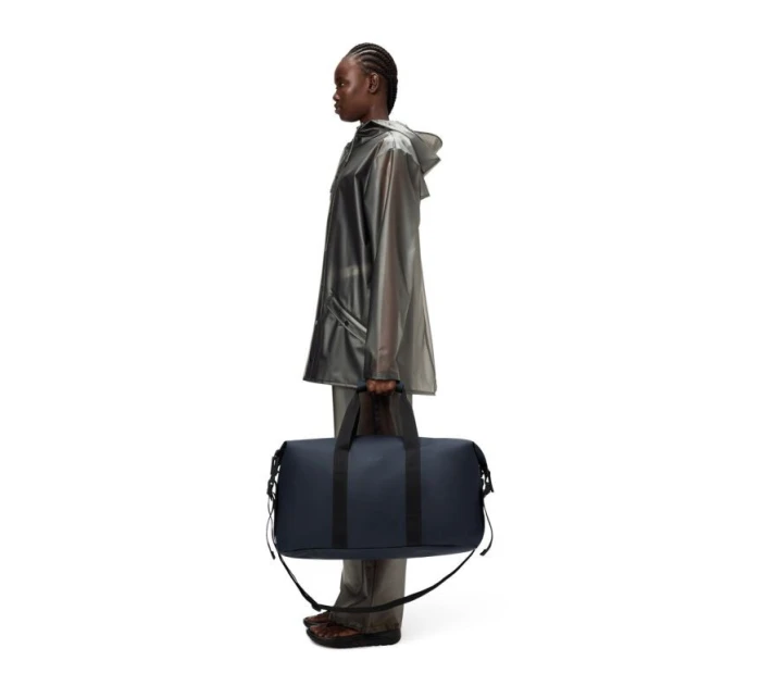 Cestovní taška cm 37 L WEEKEND BAG W3 47 NAVY model 21815031 - Rains Cestovní taška cm 37 L WEEKEND BAG W3 47 NAVY model 21815031 - Rains