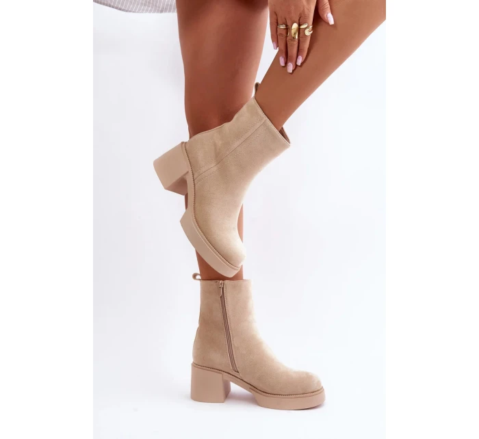 Dámské kotníkové boty na podpatku model Světle béžová model 20755007 - SEASTAR Dámské kotníkové boty na podpatku model Světle béžová model 20755007 - SEASTAR