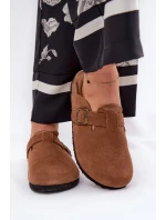 Dámske semišové papuče s prackou Big Star - hnedé Dámske semišové papuče s prackou Big Star - hnedé