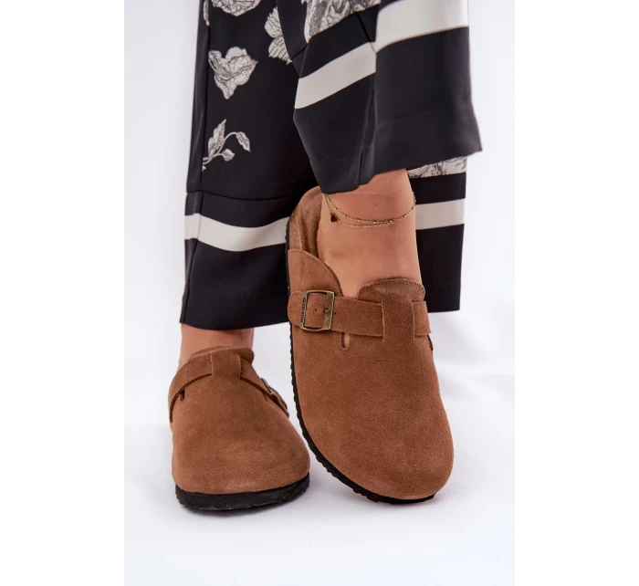 Dámske semišové papuče s prackou Big Star - hnedé Dámske semišové papuče s prackou Big Star - hnedé