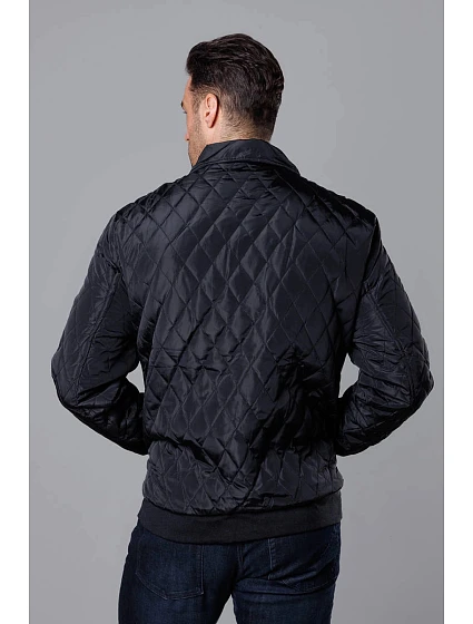 Černá pánská prošívaná bunda s límcem model 18344894 - J.STYLE Černá pánská prošívaná bunda s límcem model 18344894 - J.STYLE