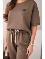 Dámske krémové tričko s krátkym rukávom z viskózy a nohavicami s volánovým lemom mocca