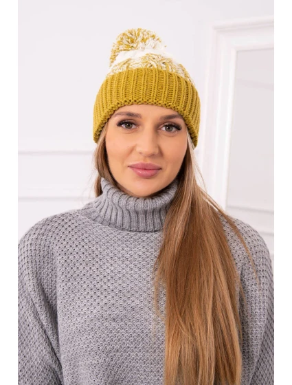 Dámská čepice s bambulí Abigail model 18751657 - K-Fashion Dámská čepice s bambulí Abigail model 18751657 - K-Fashion