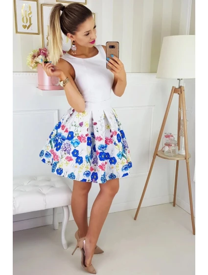 Dámské společenské šaty bez rukávů se model 15042960 sukní a páskem bílé Bílá / 40 - BICOTONE