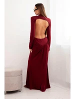 Dámská dlouhá šaty s viskózou a rolákem a odhalenými zády bordová