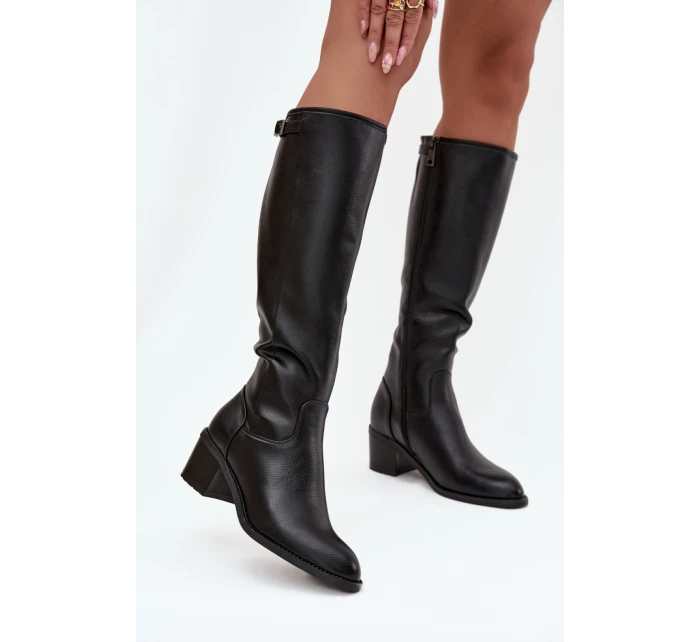 Topánky na podpätku model 219141 Krok vo veľkom štýle Topánky na podpätku model 219141 Krok vo veľkom štýle