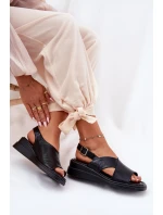 Lakierowane Sandały Damskie Na Koturnie Z Eko Skóry Czarne Quilara Lakierowane Sandały Damskie Na Koturnie Z Eko Skóry Czarne Quilara