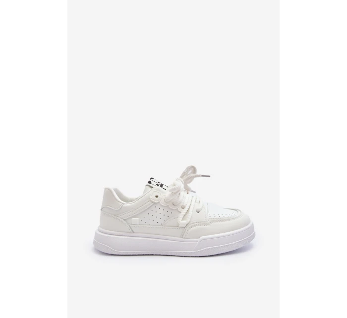 Dámské tenisky z ekokože bílé model 21648820 - Boto Dámské tenisky z ekokože bílé model 21648820 - Boto