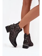 Lakované dámské kotníkové boty z pravé kůže na nízkém podpatku model 21713808 Černé - D&A