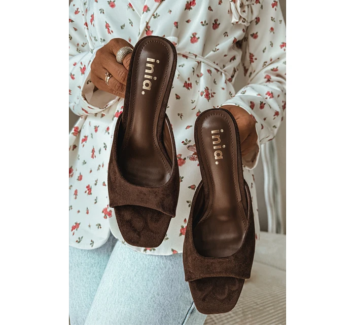 Žabky na podpätku model 226523 Krok vo veľkom štýle