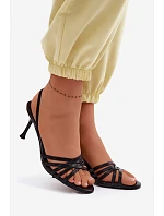 Dámské sandály na podpatku s pásky Černé Velivelle