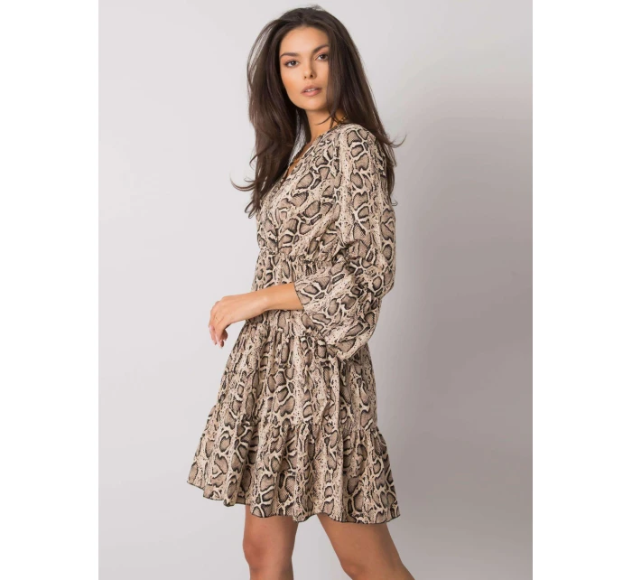 Šaty DHJ SK 8777B 1.11P čierna a béžová Šaty DHJ SK 8777B 1.11P čierna a béžová